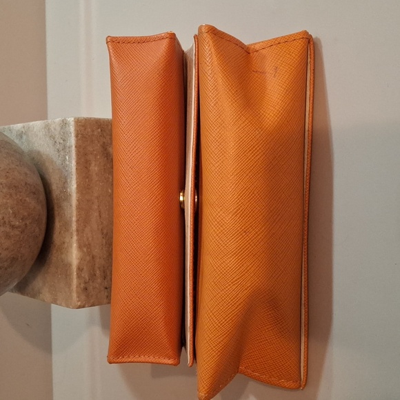 Tory Burch frames with cases - Picture 9 of 12